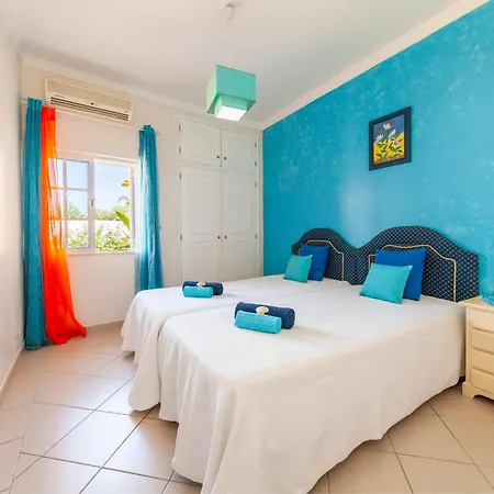Villa Flores By Algarve Vacation Albufeira