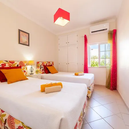 Villa Flores By Algarve Vacation *